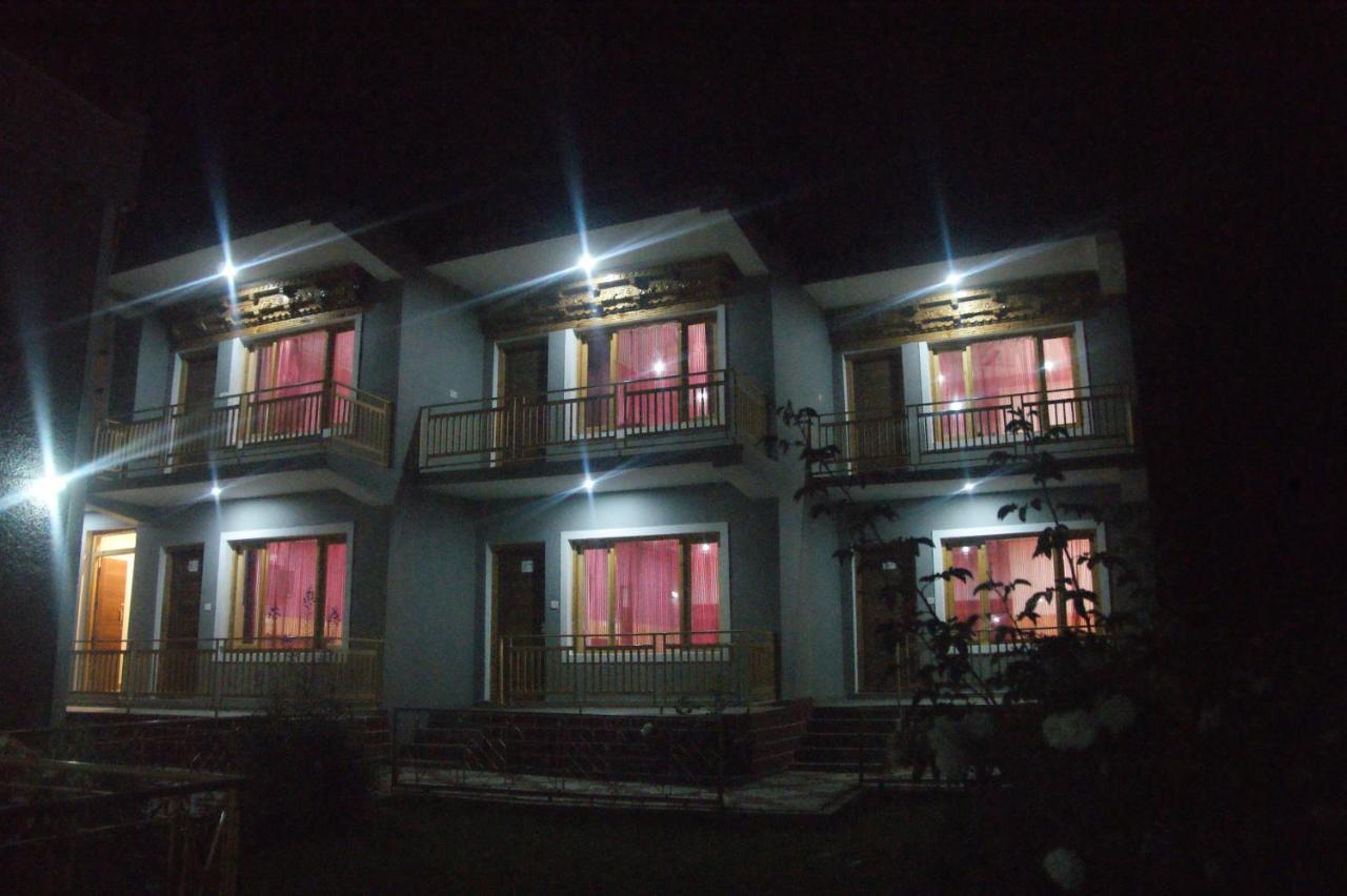 Chandan Guest House Лех Екстериор снимка