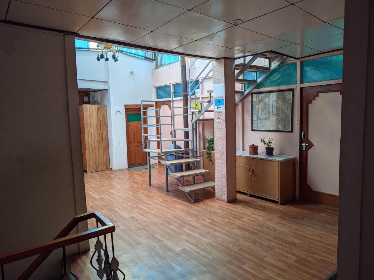 Chandan Guest House Лех Екстериор снимка